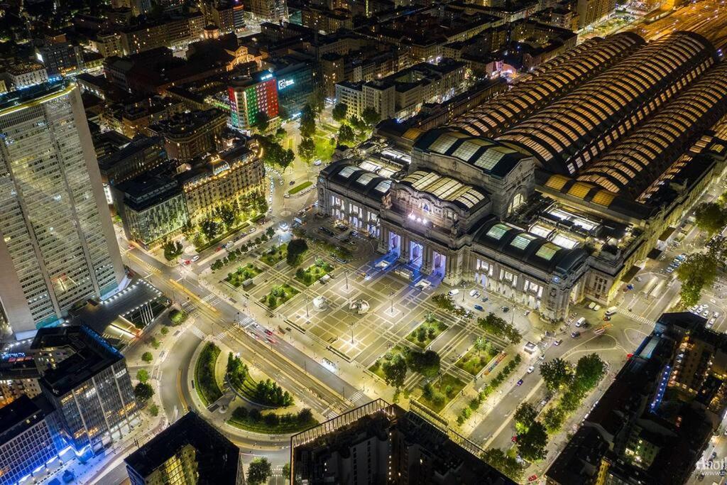 Appartamento - Stazione Centrale Milan Luaran gambar